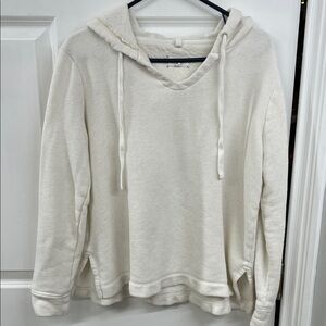 Lou & Grey Off-White V-Neck Hoodie Sweater